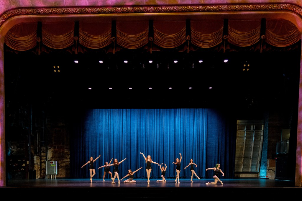 Dabour Photography photographing his dance ambassadors at the State Theatre