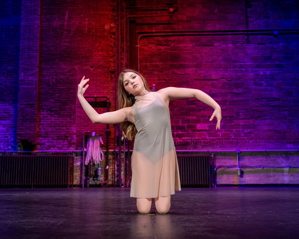 Dabour Photography photographing his dance ambassadors at the State Theatre